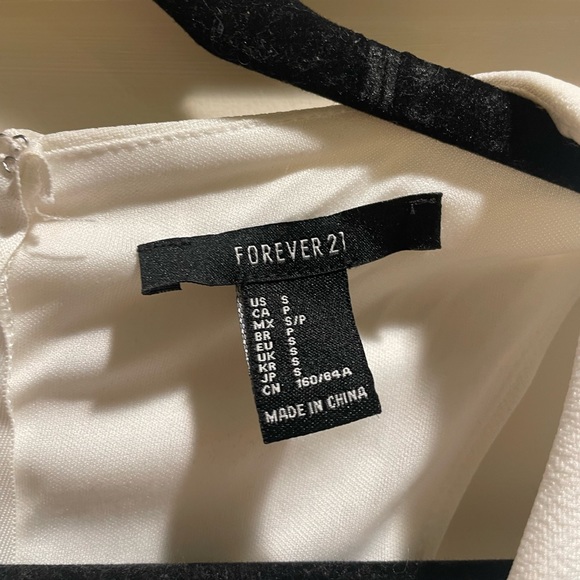 White mini dress - Picture 4 of 5